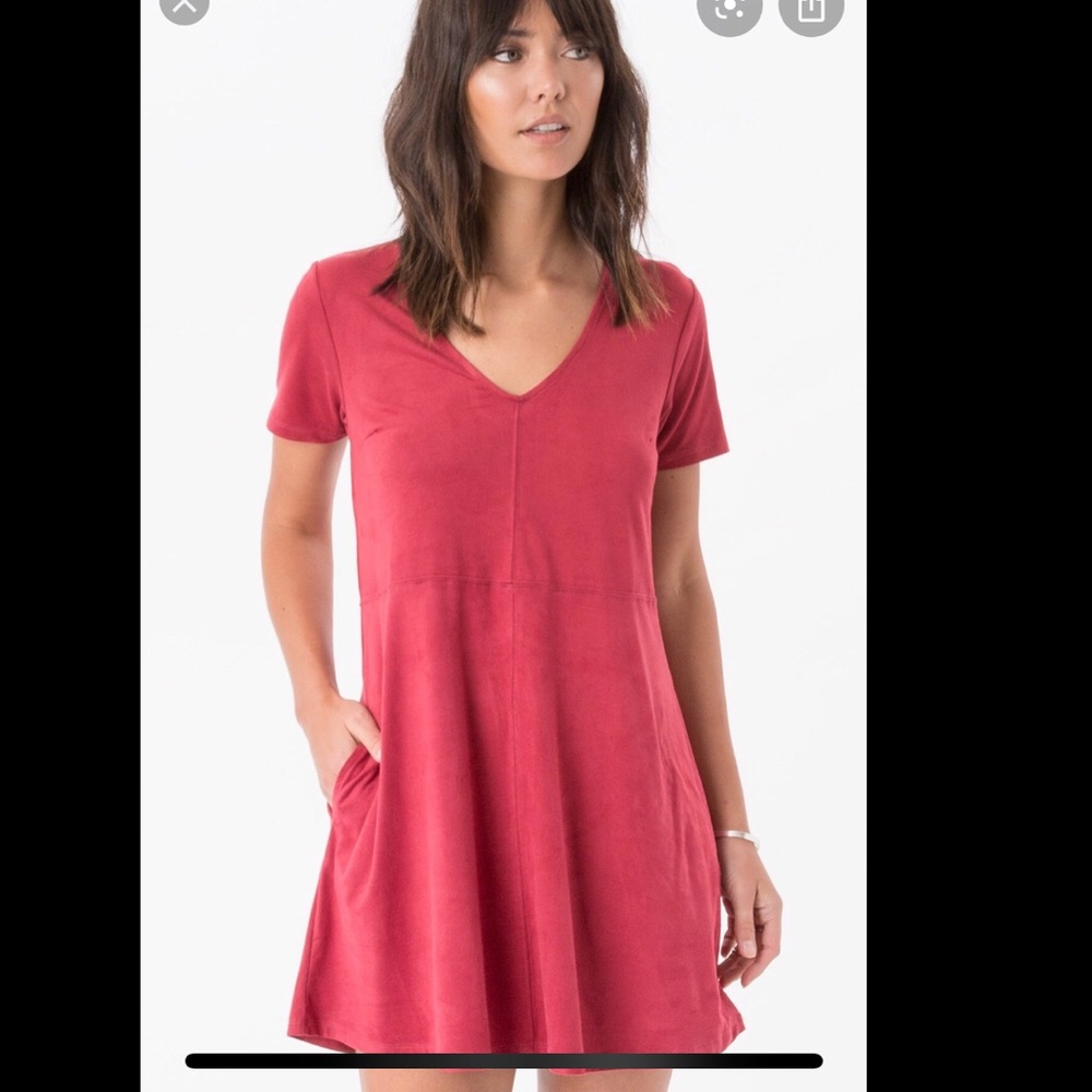 🚨🚨STUNNING RED DRESS 🚨🚨size medium